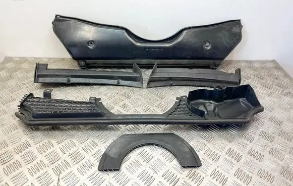 Mercedes-Benz SL R129 Wiper trim A1298300053 A1298310536