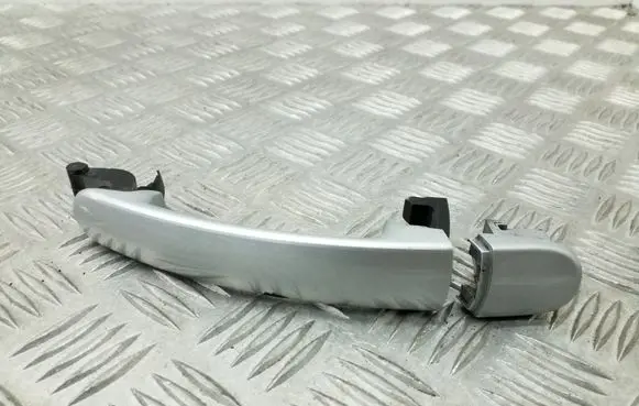 Volkswagen Jetta VI Front door exterior handle 5N0837205M 5N0839167B