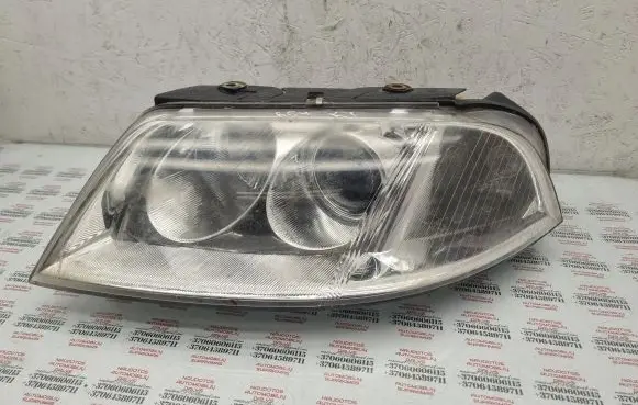 Volkswagen PASSAT B5.5 Headlight/headlamp