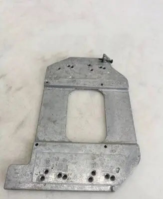 Mercedes-Benz E W210 Other engine bay part A2105400173