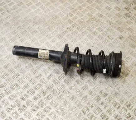 Volkswagen PASSAT B8 Front shock absorber/damper 824904010024 3Q0413031BN