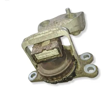 Nissan X-Trail T32 Engine mount bracket 112114BA0A