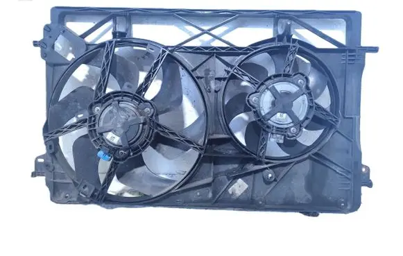 Opel Vivaro Radiator cooling fan shroud 214818795R 93868359