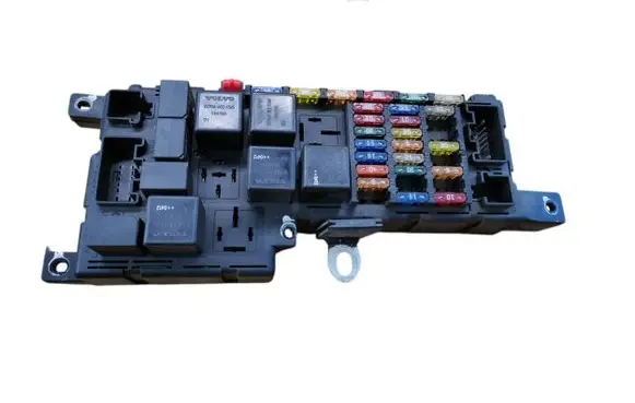 Volvo S80 Fuse module 8678449 518828017