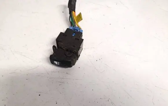 Hyundai Tucson JM Electric window control switch 916102e740 91610-2e740-15