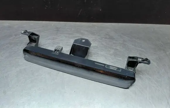 Volvo V70 Third/center stoplight 30678549 16511100
