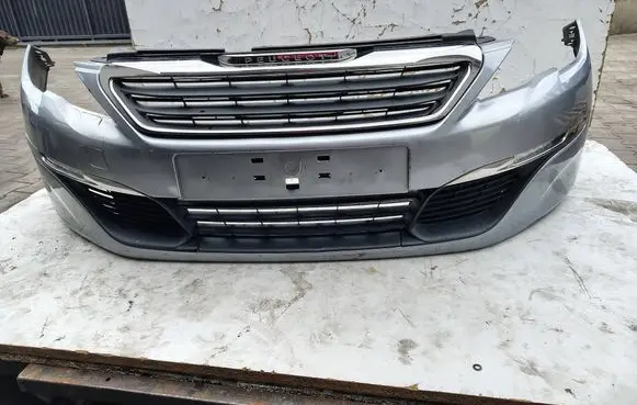 Peugeot 308 Front bumper 