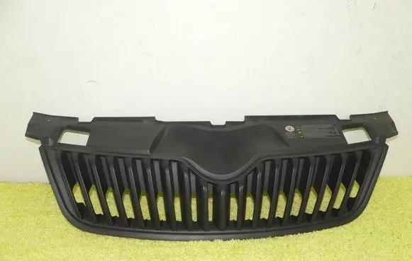 Skoda Fabia Mk2 (5J) Front grill 5J0853668B