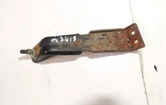 KIA Carnival Engine mounting bracket