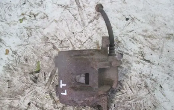 Toyota Avensis Verso Rear brake caliper