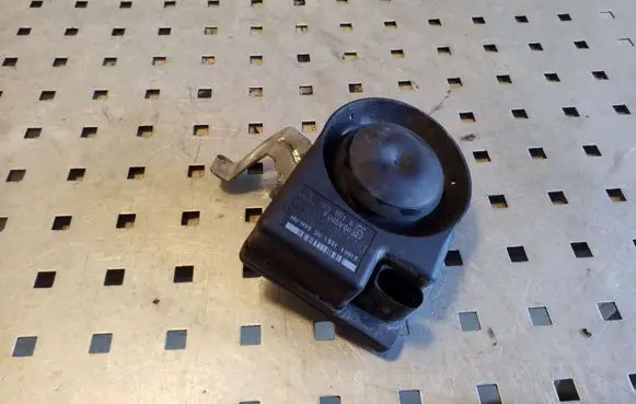 Audi A8 S8 D4 4H Alarm system siren 1K0951605C