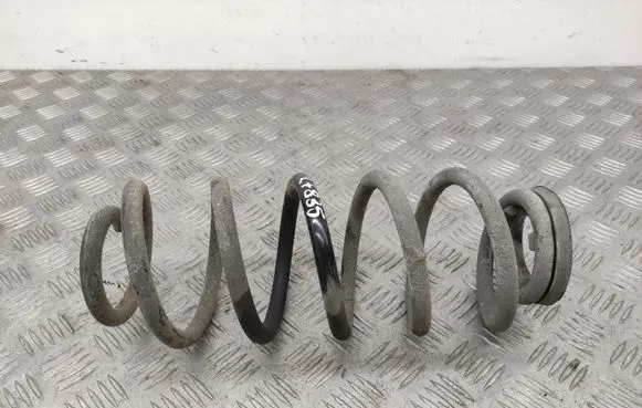 Toyota Verso Rear coil spring