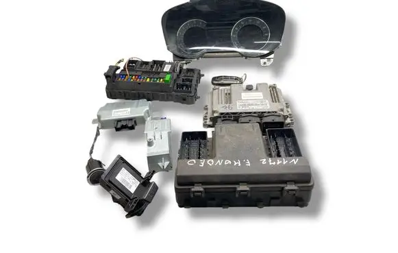 Ford Mondeo MK V Engine ECU kit and lock set FS7112A650EB FS7112B684DA 0281031756