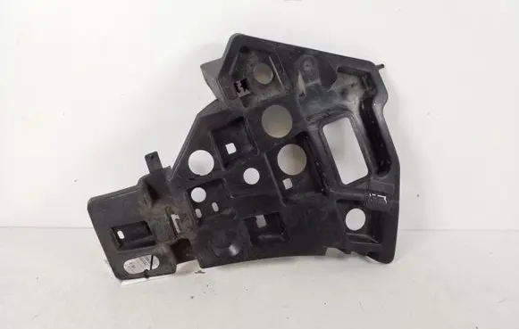Peugeot 5008 Front bumper support beam 9686181480