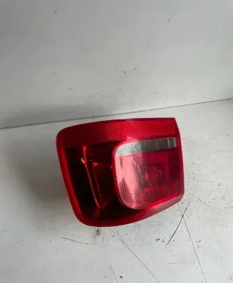 Volkswagen Touran II Rear/tail lights 176405