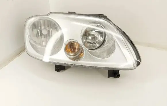 Volkswagen Caddy Headlight/headlamp 2K0941006B
