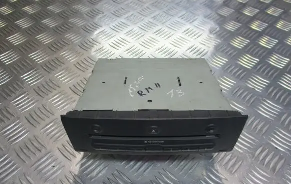 Renault Megane II CD/DVD changer 8200084437