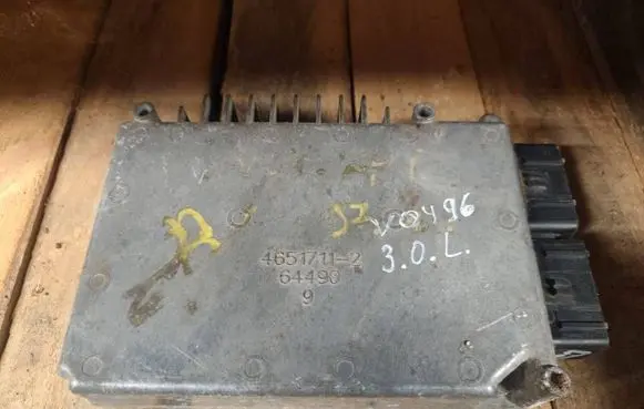Chrysler Voyager Engine control unit/module 4727201AG 0261656134