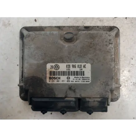 Volkswagen Golf IV Engine control unit/module 038906018AE 28SA3734 0281001851