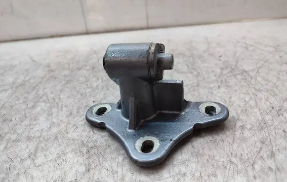 Mercedes-Benz ML W164 Front door lower hinge