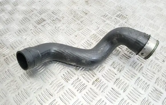 Volkswagen PASSAT B5.5 Intercooler hose/pipe 3B0145834R