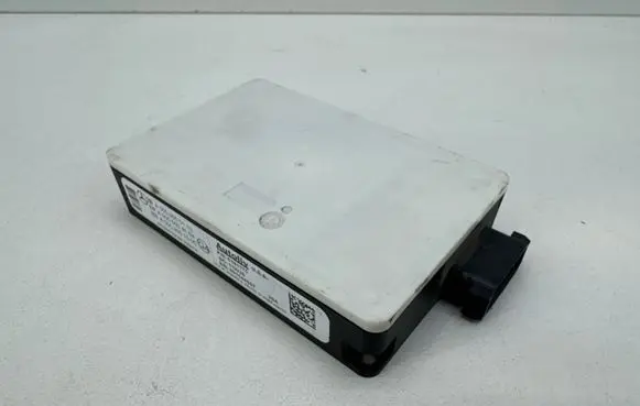 Mercedes-Benz C W204 Distronic sensor radar A0009051300 A0009050110 A0009024104
