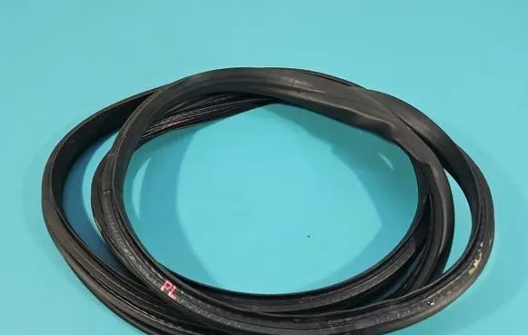 Renault Clio V Front door rubber seal IMPRK1570723