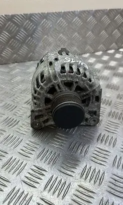 Renault Kadjar Generator/alternator 231007281R