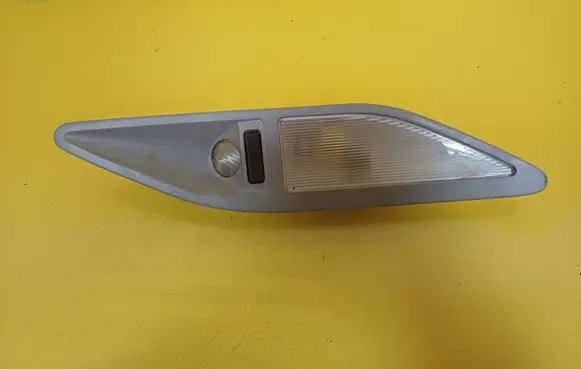 BMW 5 E39 Rear seat light 8363612