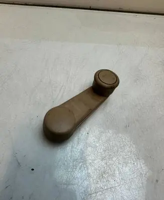 Audi A4 S4 B6 8E 8H Rear door window winding handle 8Z0837581A