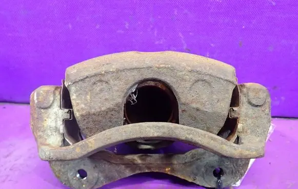 KIA Sportage Front brake caliper