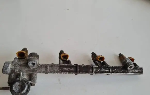 Mitsubishi Eclipse Fuel injector