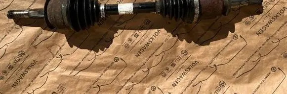 Nissan Navara D23 Front driveshaft