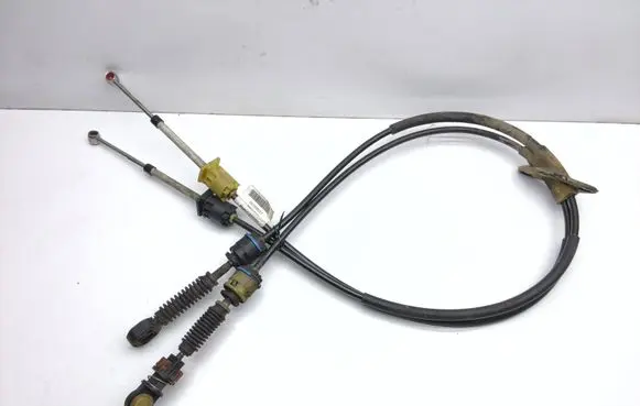 Volvo V70 Gear shift cable linkage 30759231
