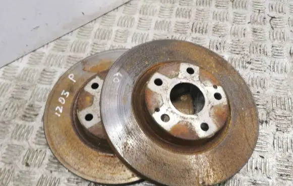 Toyota Corolla Verso AR10 Front brake disc