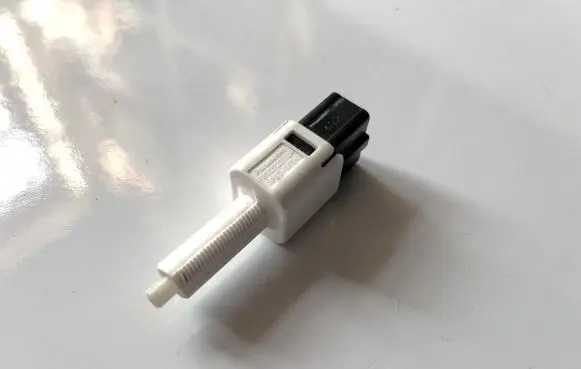 Nissan Rogue Brake pedal sensor switch 253003JA0A F85CS23