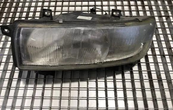 Renault Master II Headlight/headlamp 38210748