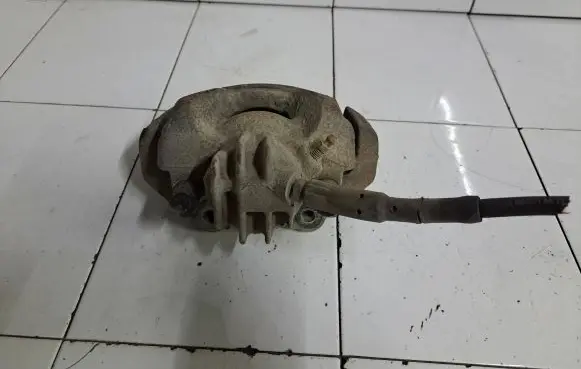 Citroen Berlingo Front brake caliper