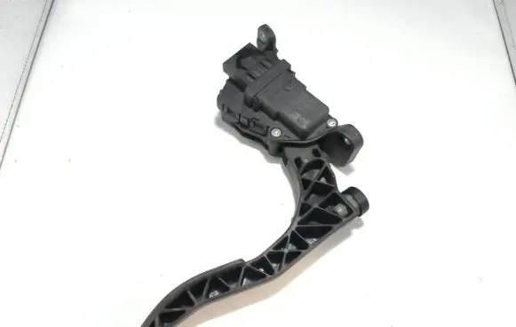 Audi A6 S6 C6 4F Accelerator throttle pedal 4F1723523B 6PV00898406