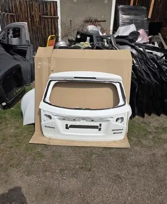 Suzuki Grand Vitara II Tailgate/trunk/boot lid 