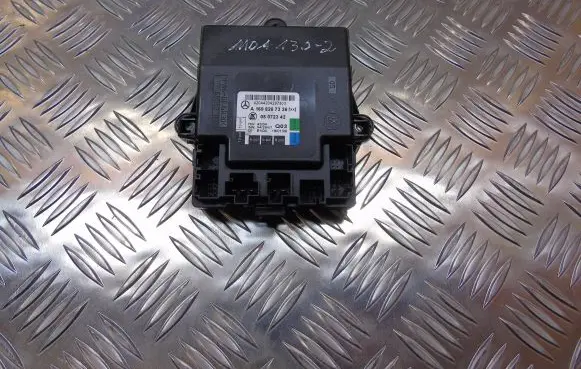 Mercedes-Benz B W245 Door control unit/module A1698207326