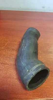 BMW 5 E39 Intercooler hose/pipe 2249669