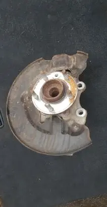 Volvo V40 Front wheel hub