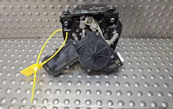 Nissan Qashqai J12 Tailgate/trunk/boot lock/catch/latch S27725805 905006RA0A 3053479