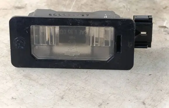 BMW 5 E60 E61 Number plate light 165646