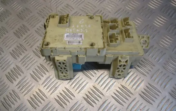 Toyota Avensis T250 Fuse box set 82641-CA020F