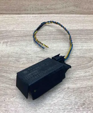 BMW 5 E39 Coolant fan relay 8391470 110187 WithPlug