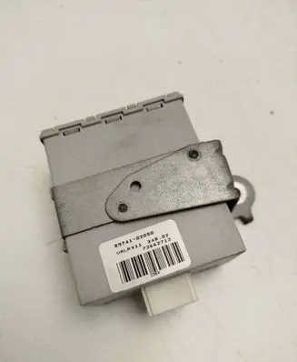 Toyota Corolla E120 E130 Door central lock control unit/module 8974102050 73662712 24802