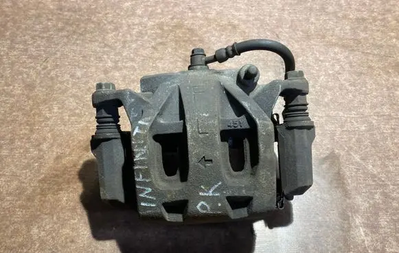 Infiniti Q70 Y51 Front brake caliper 41011EG50A