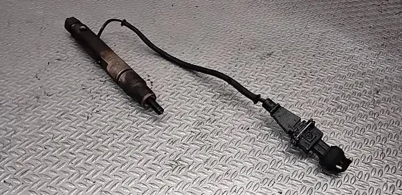 Renault Megane I Fuel injector 0432193610